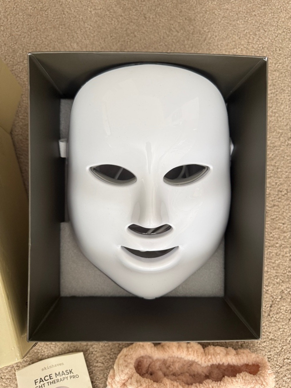 Skinhaven LED Light Therapy Face Mask - White Gen 2 brand new - Picture 2 of 5